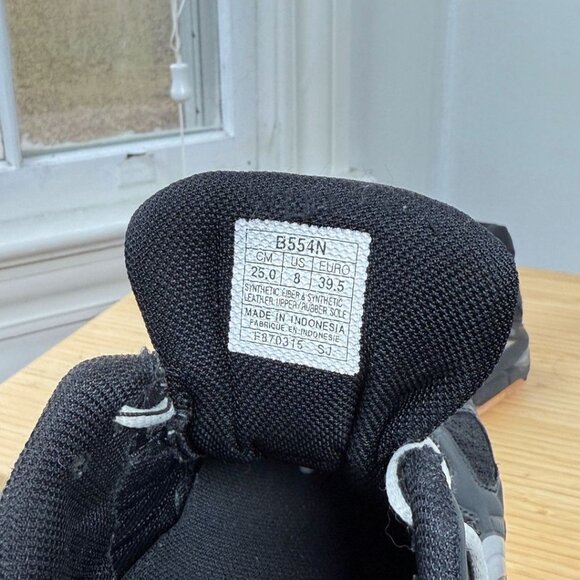 Asics Gel Tactic Black Silver Volleyball Sneakers Womens Shoe Size 8 B554N - Picture 7 of 7